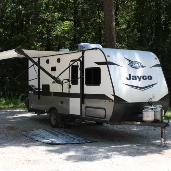 2022 Jayco Jay Flight Class C available for rent in Fayetteville, Arkansas