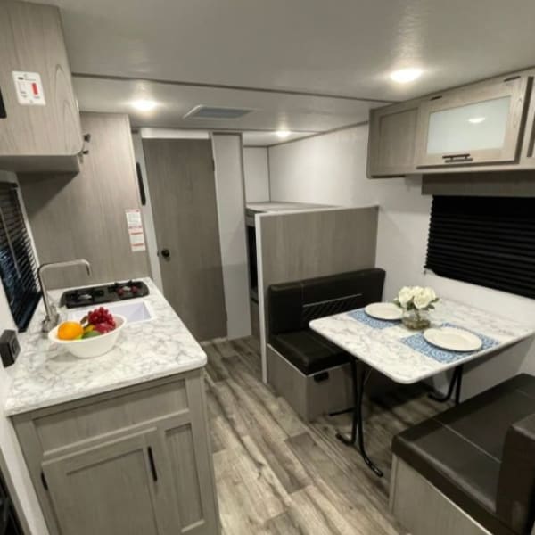 2023 Dutchmen Coleman Lantern Travel Trailer available for rent in Chatham, Ontario