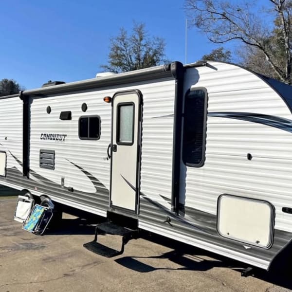 2017 Gulf Stream Conquest Travel Trailer available for rent in Thomasville, Georgia