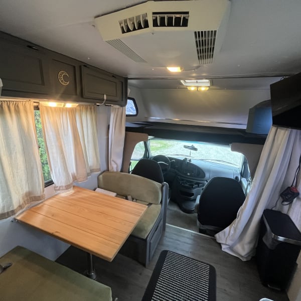 1998 Gulf Stream Ultra Class C available for rent in Smiths Falls, Ontario