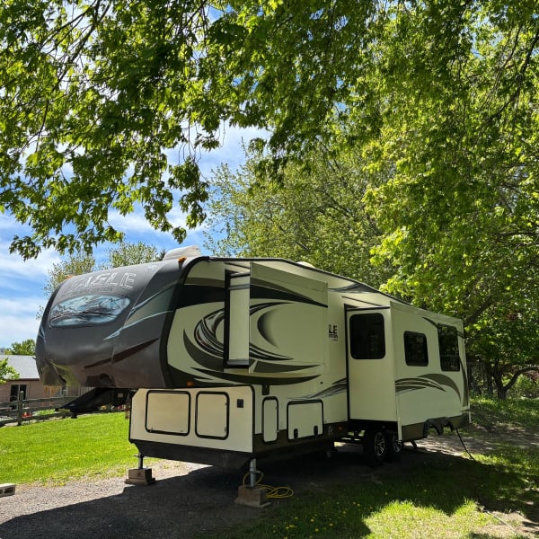 2014 Jayco Eagle Touring Fifth Wheel available for rent in Whitchurch Stouffville, Ontario