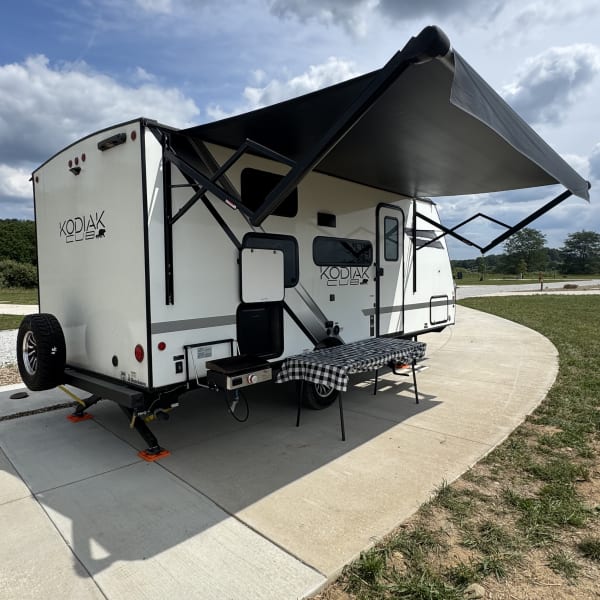 2022 Dutchmen Kodiak Cub Travel Trailer available for rent in Newark, Ohio