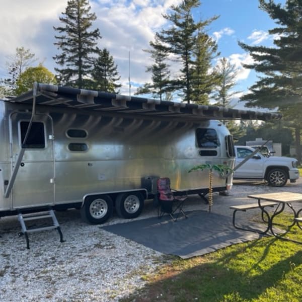2021 Airstream Globetrotter Travel Trailer available for rent in Burlington, Wisconsin