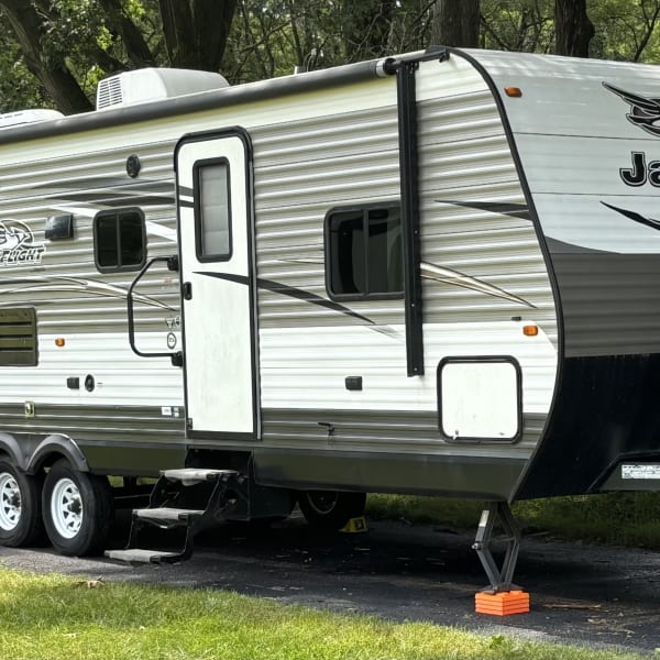 2016 Jayco Jay Flight Travel Trailer available for rent in Baraboo, Wisconsin