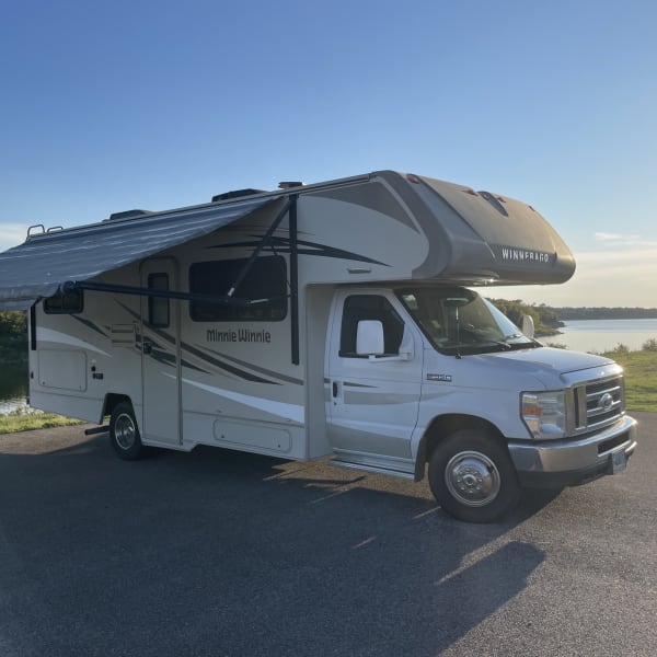 2016 Winnebago Minnie Winnie Class C available for rent in Morgans Point Resort, Texas