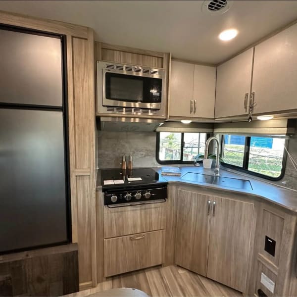 2022 Minnie Minnie Trailer Travel Trailer available for rent in Lufkin, Texas