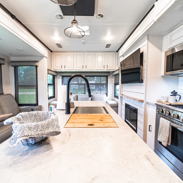 2024 Highland Ridge RV Open Range Fifth Wheel available for rent in Tavares, Florida