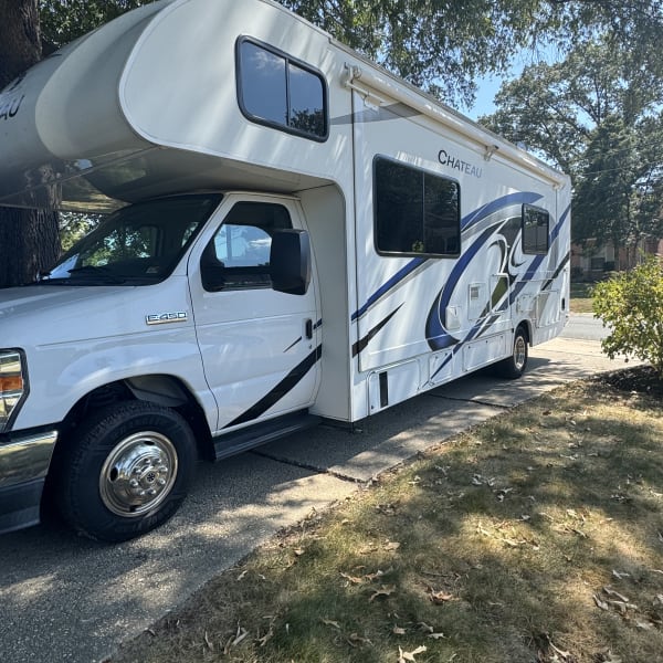 2021 Thor Chateau Class C available for rent in Silver Spring, Maryland