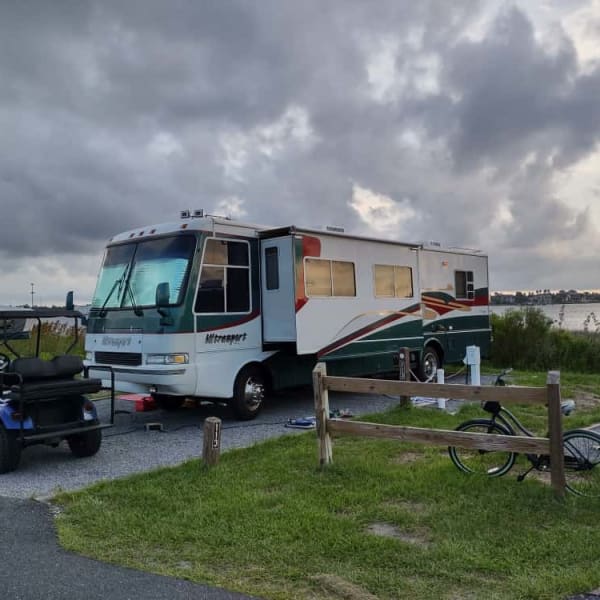 2000 Damon Corporation Ultrasport Class A available for rent in Hoschton, Georgia