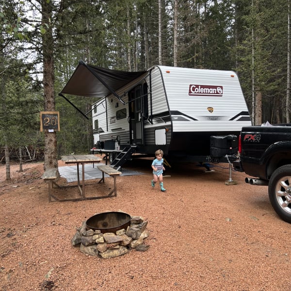 2022 Dutchmen Coleman Lantern Travel Trailer available for rent in Wolfforth, Texas