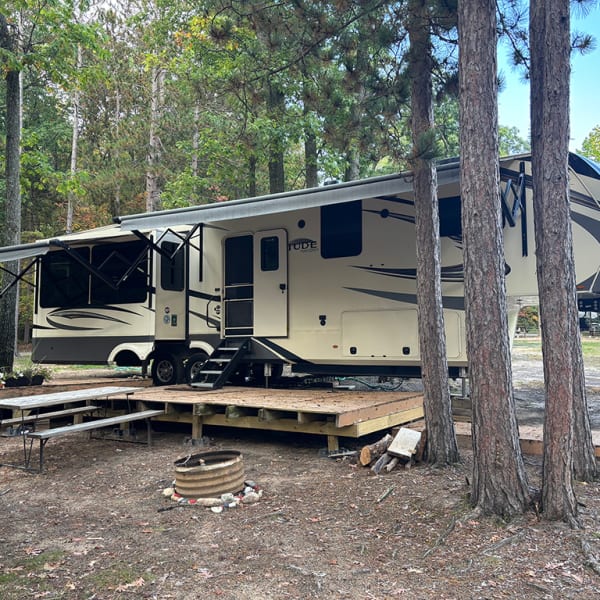 2021 Grand Design Solitude Fifth Wheel available for rent in Roscommon, Michigan