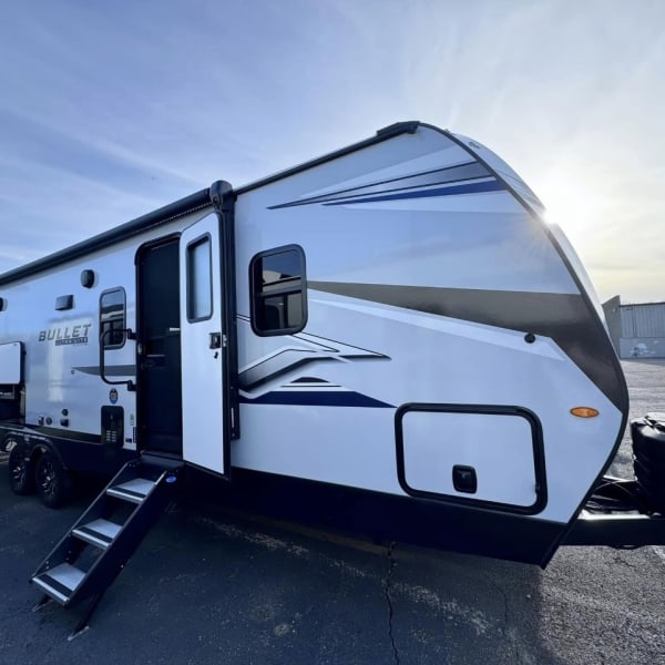 2024 Keystone RV Bullet Ultra Lite Travel Trailer available for rent in Center Line, Michigan