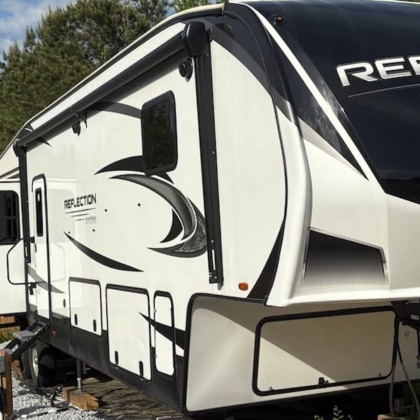 2023 Grand Design Reflection Fifth Wheel available for rent in Colbert, Georgia