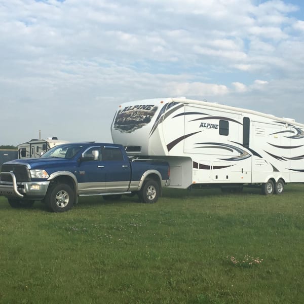 2013 Keystone RV Alpine Fifth Wheel available for rent in St Albert, Alberta