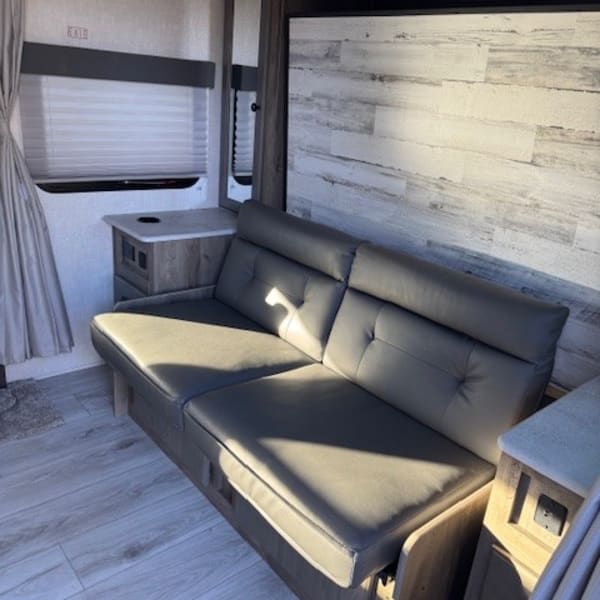 2022 Forest River Surveyor Legend Travel Trailer available for rent in Bend, Oregon