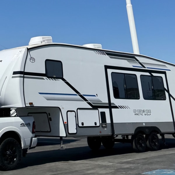 2025 Forest River Cherokee Arctic Wolf Fifth Wheel available for rent in Lancaster, California