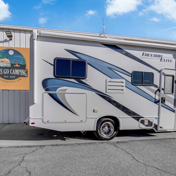 2022 Thor Motor Coach Freedom Elite Class C available for rent in Bakersfield, California