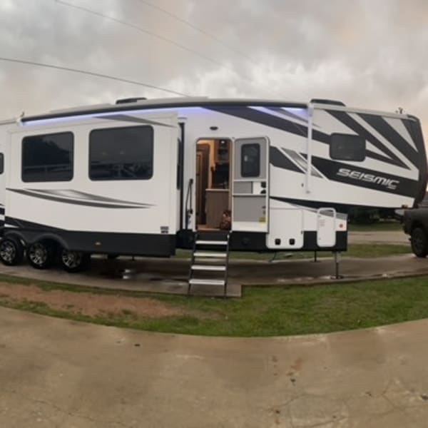 2023 Jayco Seismic Toy Hauler Fifth Wheel available for rent in Menifee, California