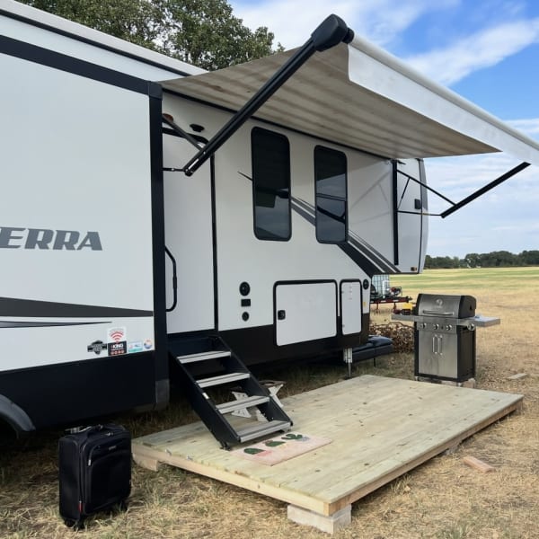 2021 Forest River Sierra Fifth Wheel available for rent in Glen Rose, Texas