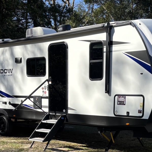 2025 Cruiser RV Shadow Cruiser Travel Trailer available for rent in Mobile, Alabama