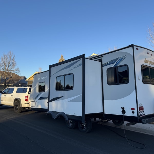 2017 Jayco Jay Feather Travel Trailer available for rent in Cheyenne, Wyoming