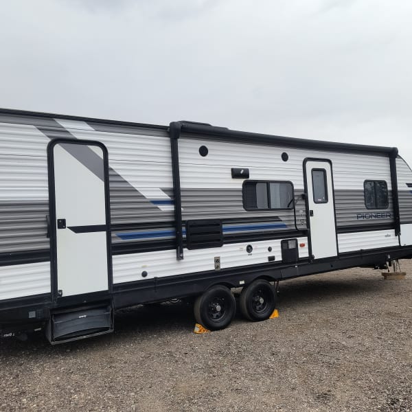 2021 Heartland Pioneer BH270 Travel Trailer available for rent in Phoenix, Arizona