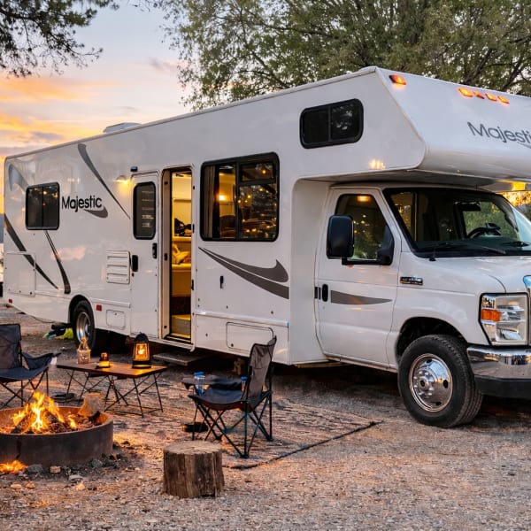 2011 Four Winds Majestic Class C available for rent in Las Vegas, Nevada