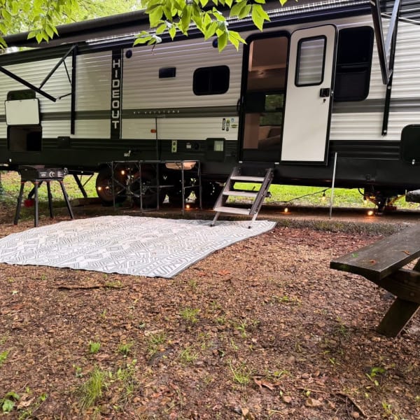 2022 Keystone RV Hideout Travel Trailer available for rent in Fortville, Indiana