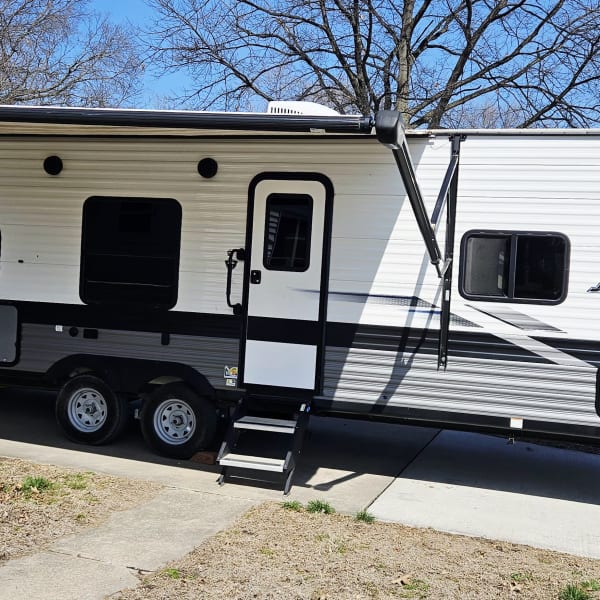 2022 Jayco Jay Flight SLX Travel Trailer available for rent in Holden, Missouri