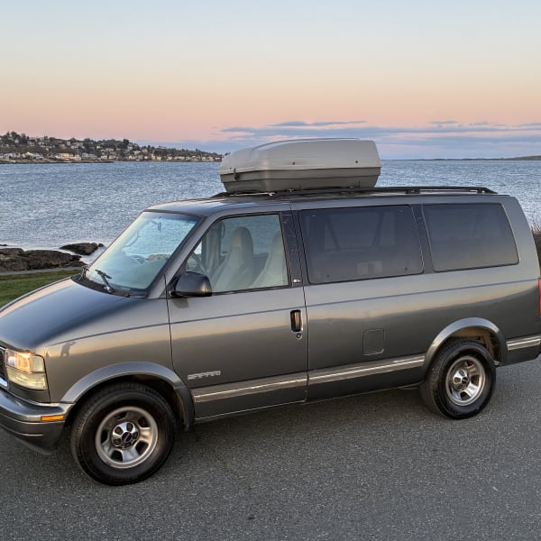 2000 Gmc Safari Class B available for rent in Victoria, British Columbia