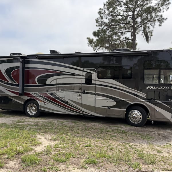 2022 Thor Palazzo Class A available for rent in Eustis, Florida