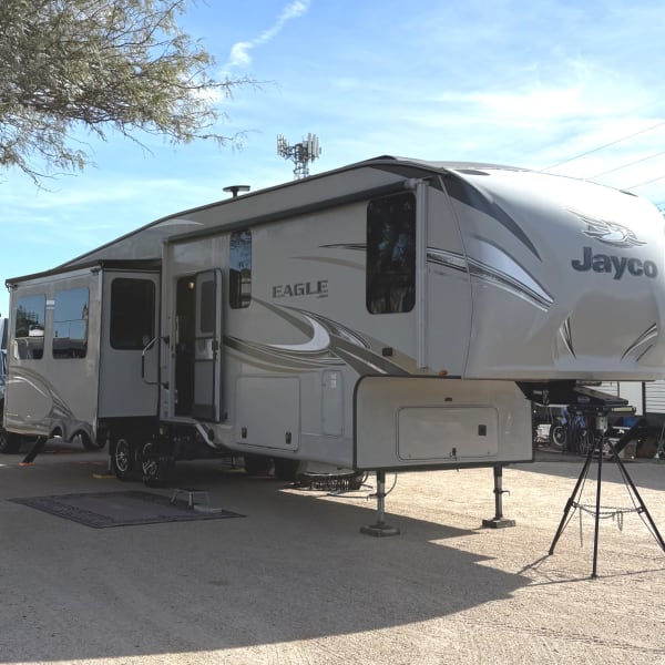 2017 Jayco Eagle Fifth Wheel available for rent in Palmyra, Pennsylvania