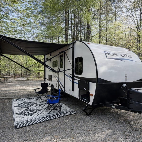 2017 Palomino Real Lite Mini Travel Trailer available for rent in Cameron, North Carolina