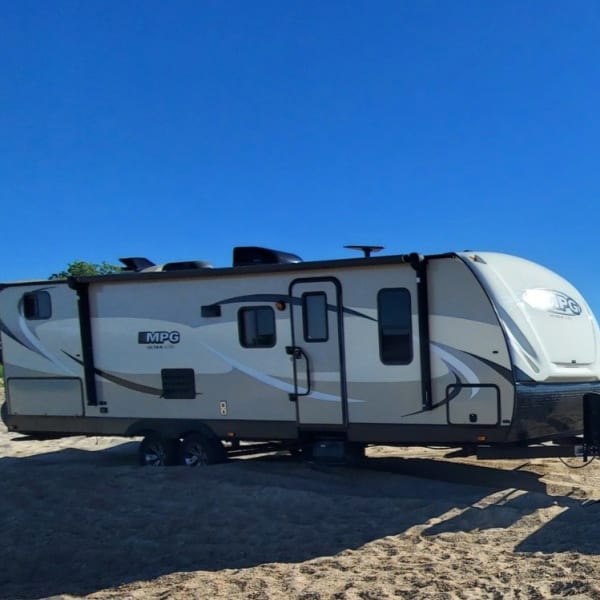2017 Cruiser RV MPG Ultra Lite Travel Trailer available for rent in Thornton, Colorado
