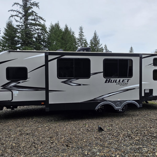 2020 Keystone RV Bullet Ultra Lite Travel Trailer available for rent in Independence, Oregon