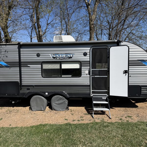 2020 Forest River Salem Cruise Lite Travel Trailer available for rent in Rockford, Minnesota