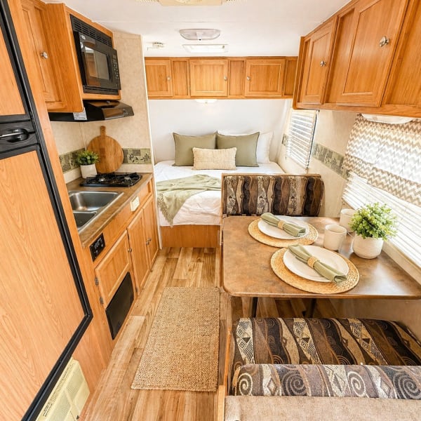 2008 R-Vision TLX189QB Travel Trailer available for rent in Grandville, Michigan