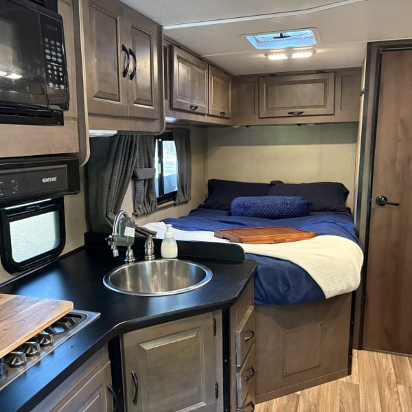 2020 Wayfarer Adventure Class C available for rent in Julian, California