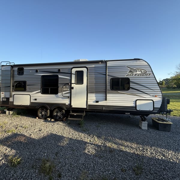 2017 Jayco Jay Flight Travel Trailer available for rent in Mcminnville, Tennessee
