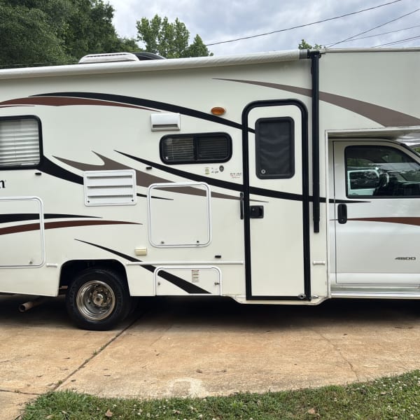 2013 Coachman Freelander 21QB Chevy 4500 Class C available for rent in Jackson, Georgia