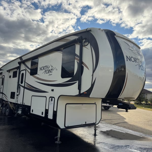 2017 Jayco North Point Fifth Wheel available for rent in County Of Grande Prairie No 1, Alberta