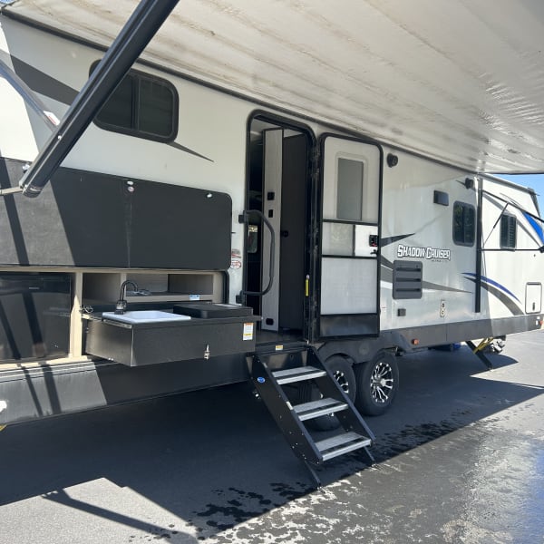 2022 Cruiser RV Shadow Cruiser Travel Trailer available for rent in Spanish Fork, Utah