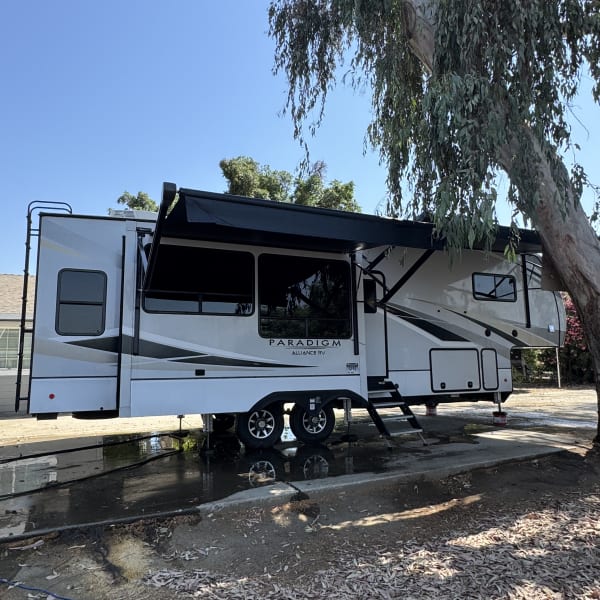 2021 Alliance RV Paradigm Fifth Wheel available for rent in Clovis, California