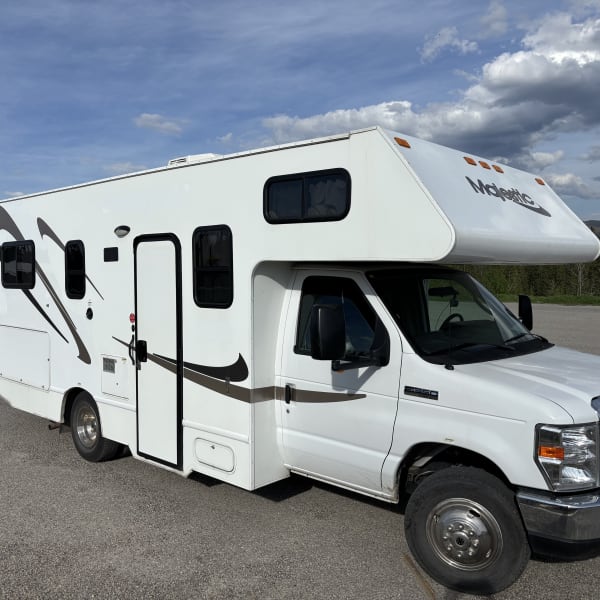 2020 Thor Majestic Class C available for rent in Hinton, Alberta