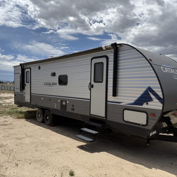 2023 Coachmen Catalina summit series Travel Trailer available for rent in Pueblo West, Colorado