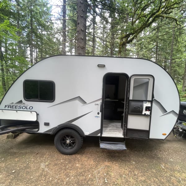 2021 Braxton Creek Free Solo Travel Trailer available for rent in Vancouver, Washington