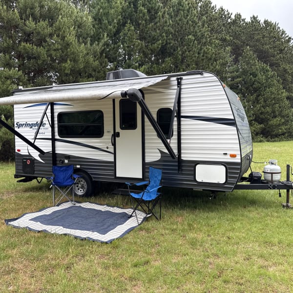 2016 Keystone RV Summerland Mini Travel Trailer available for rent in Escanaba, Michigan