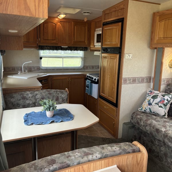 2003 Jayco Qwest Fifth Wheel available for rent in Sheridan, Wyoming