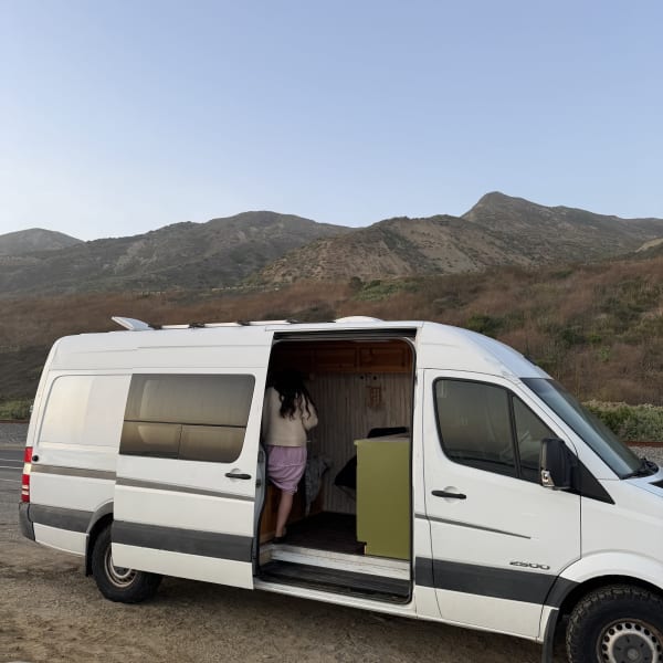 2008 Mercedes-Benz Sprinter 316 Class B available for rent in Ventura, California