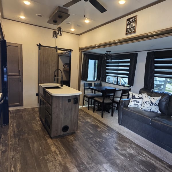 2022 Forest River Sabre Fifth Wheel available for rent in Rigby, Idaho